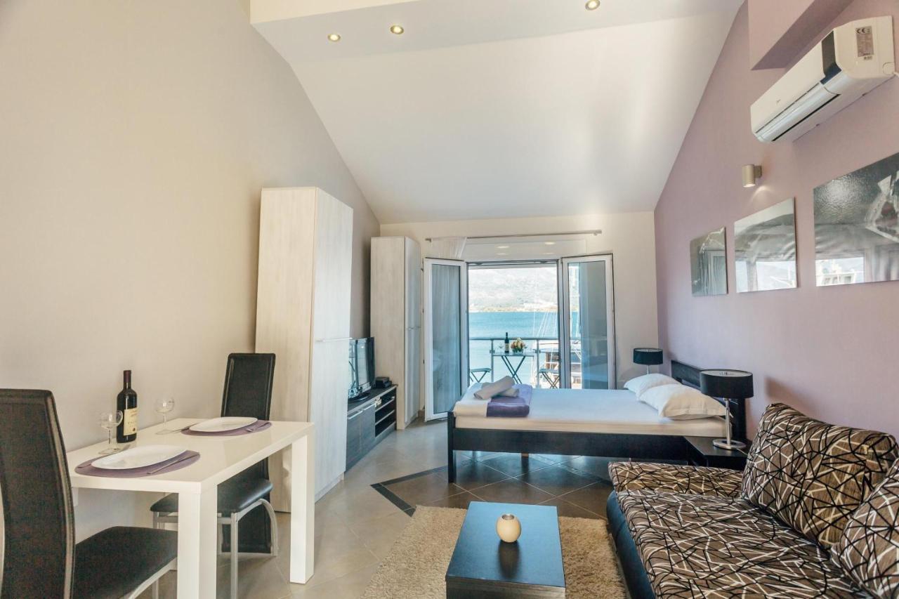 Beachfront Apartments Тиват Екстер'єр фото