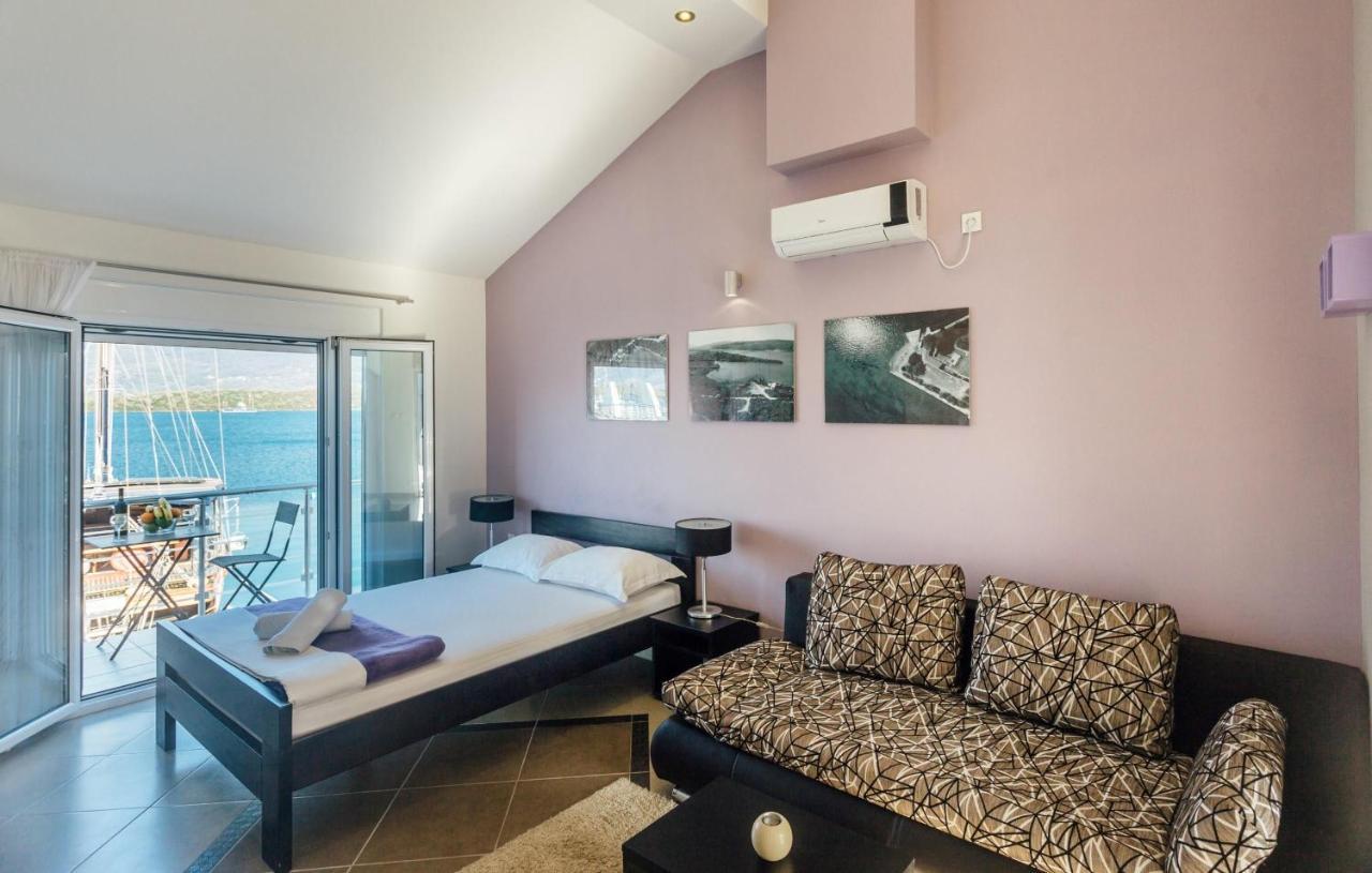 Beachfront Apartments Тиват Екстер'єр фото