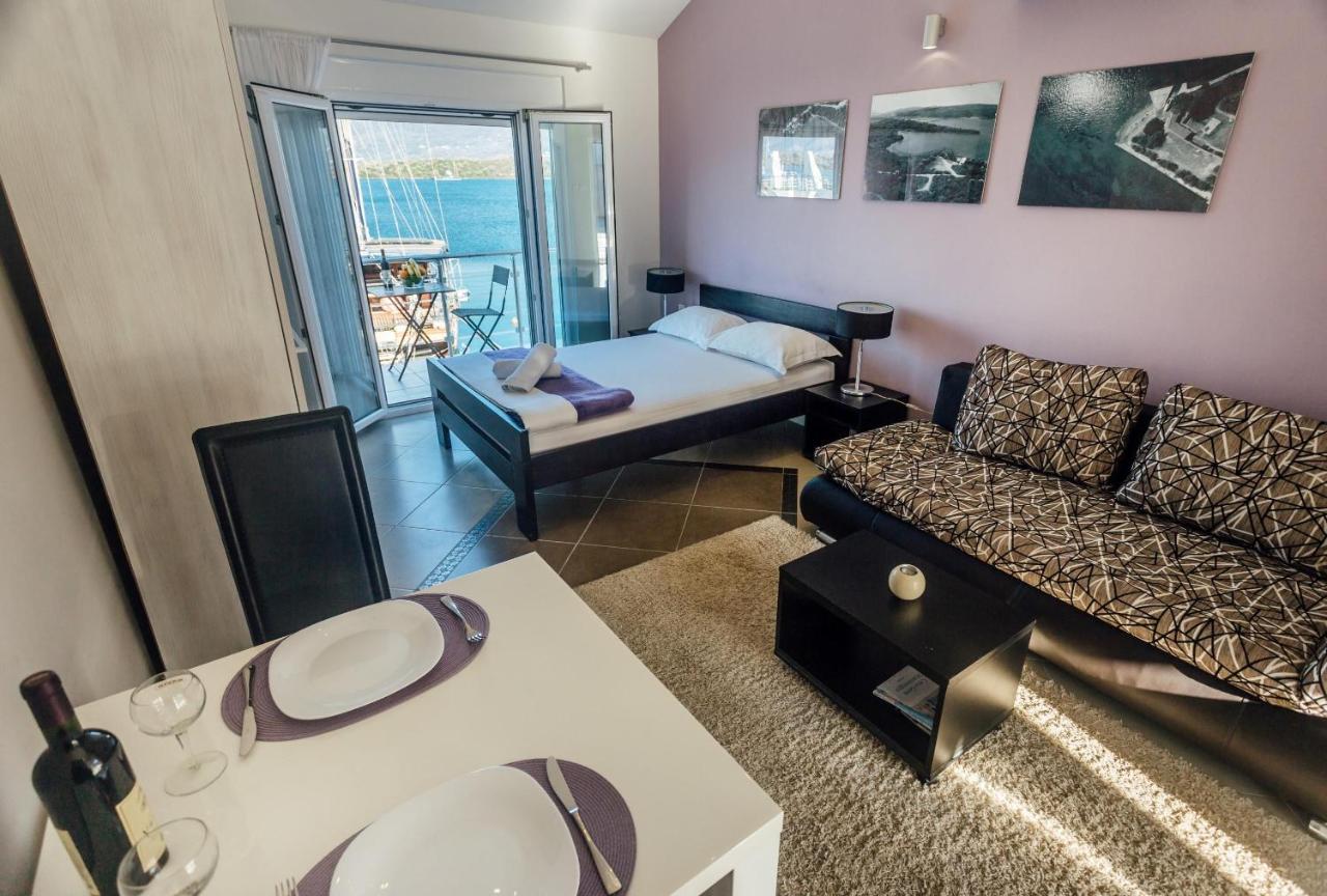 Beachfront Apartments Тиват Екстер'єр фото