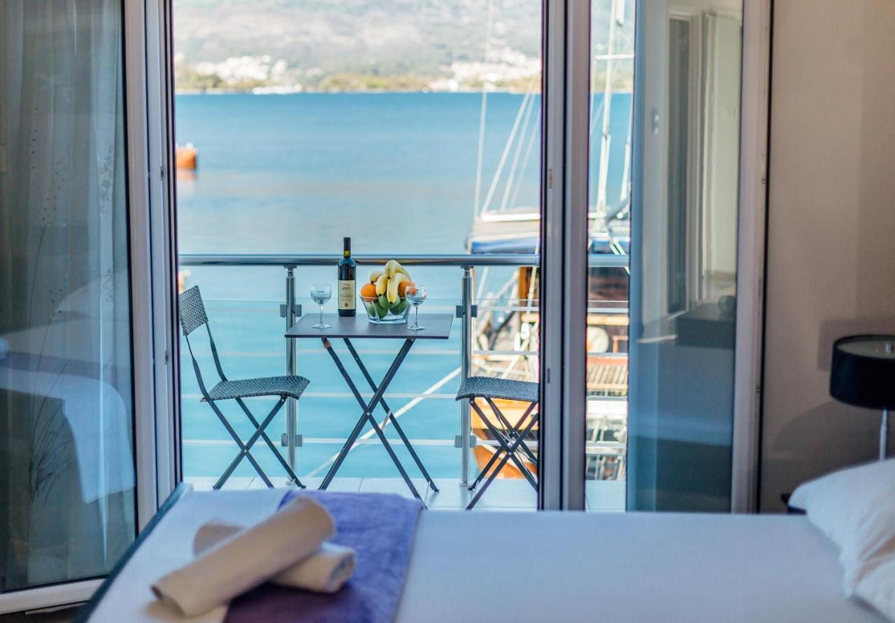 Beachfront Apartments Тиват Екстер'єр фото