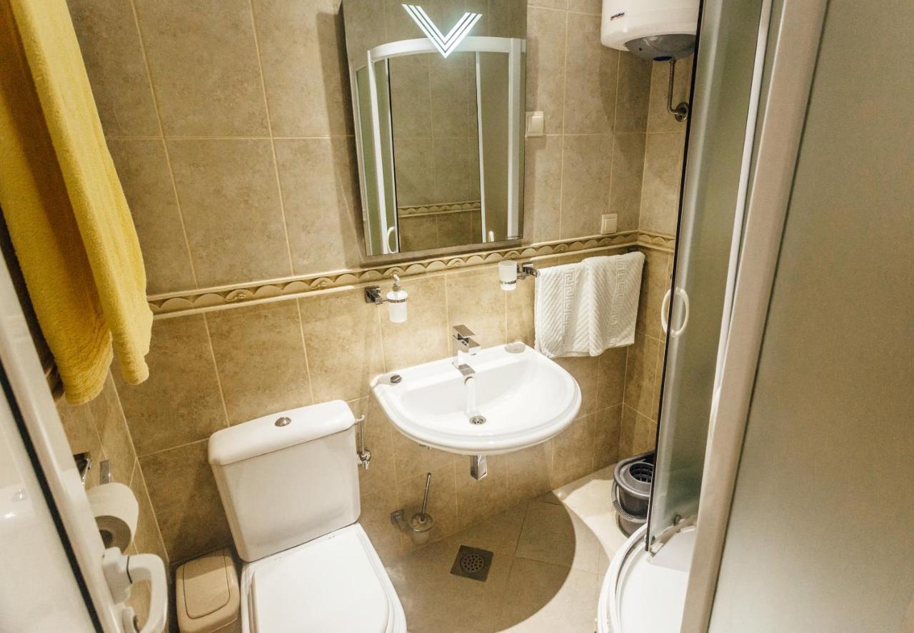Beachfront Apartments Тиват Екстер'єр фото